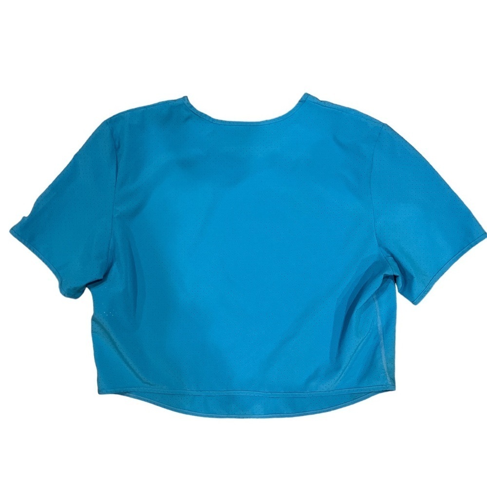 Nike cropped tee - Picture 2 of 4